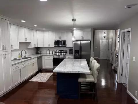 Kitchen - 6414 S 1680 E, Murray, UT 84121 photo 1 of 2