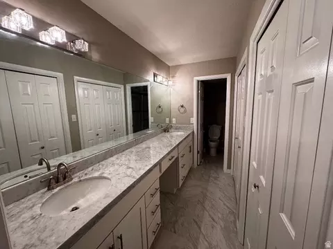 Bath - 6414 S 1680 E, Murray, UT 84121 photo 1 of 6