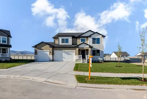41 E Greyhawk Dr #103, Eagle Mountain, UT 84005
