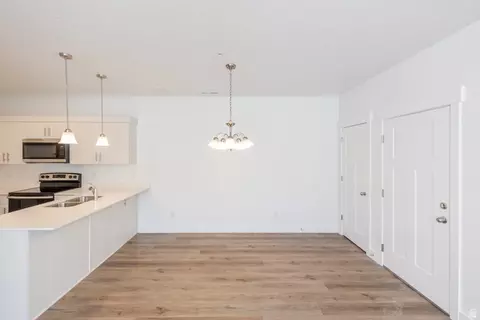 Dining - 4664 S 680 W #S201, Mapleton, UT 84664 photo 1 of 1