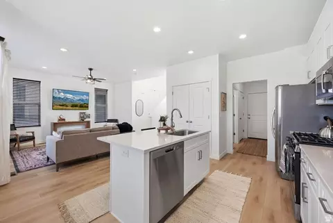 8252 W Cascade View Way S, Magna, UT 84044
