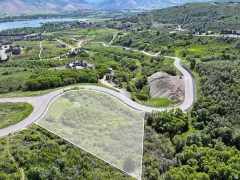 5977 E Legacy Mountain Dr #22, Huntsville, UT 84317