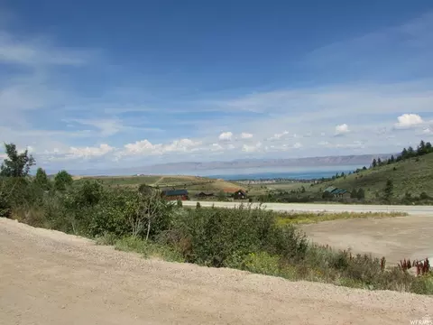 1234 Lakeview Dr #64, Garden City, UT 84028