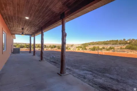 Exterior - 429 E Pioneer Bnd, Monticello, UT 84535 photo 5 of 5