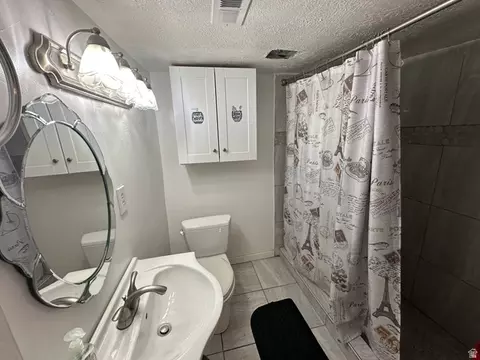 Bath - 275 33rd St, Ogden, UT 84401 photo 1 of 1