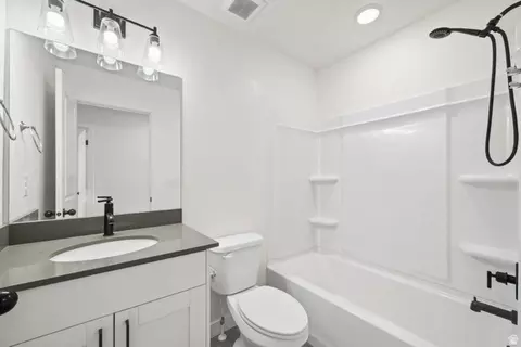 Bath - 70 E Weekes Way, Clearfield, UT 84015 photo 1 of 2