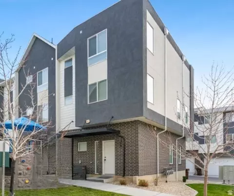 70 E Weekes Way, Clearfield, UT 84015