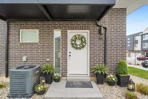 Exterior - 70 E Weekes Way, Clearfield, UT 84015 photo 3 of 3