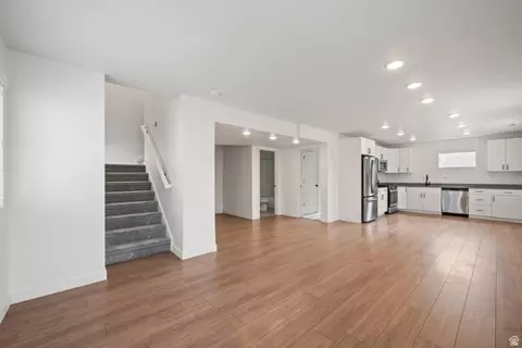 Living - 70 E Weekes Way, Clearfield, UT 84015 photo 2 of 3