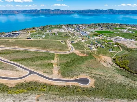 396 N Lakeview Traverse Rd #10, Garden City, UT 84028