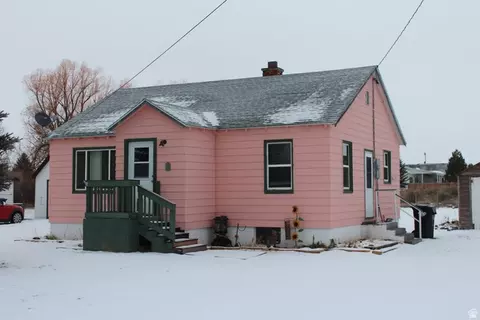 441 S 2nd E, Soda Springs, ID 83276