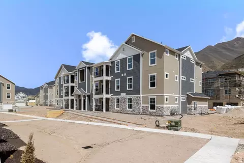 Exterior - 4664 S 680 W #S301, Mapleton, UT 84664 photo 2 of 2