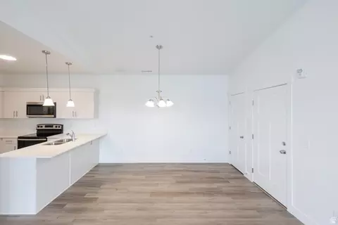 Dining - 4664 S 680 W #S301, Mapleton, UT 84664 photo 1 of 1