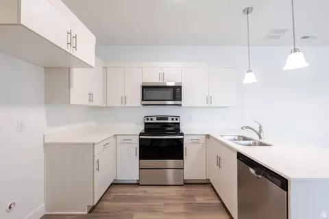 Kitchen - 4664 S 680 W #S301, Mapleton, UT 84664 photo 1 of 2