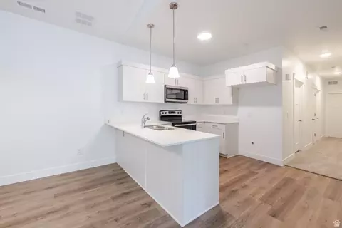 Kitchen - 4664 S 680 W #S303, Mapleton, UT 84664 photo 2 of 3