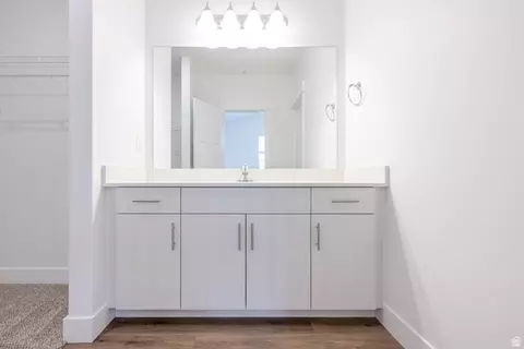 Bath - 4664 S 680 W #S303, Mapleton, UT 84664 photo 2 of 2