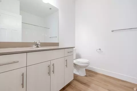 Bath - 4664 S 680 W #S304, Mapleton, UT 84664 photo 1 of 1