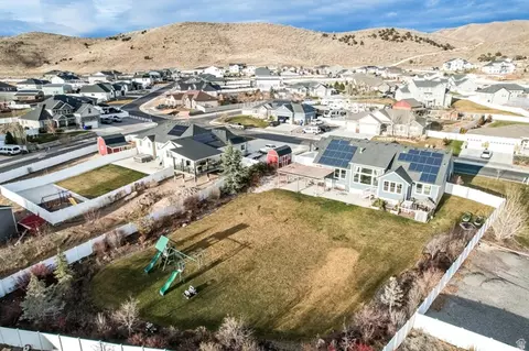 View/Area - 2098 Elkhorn Rd, Eagle Mountain, UT 84005 photo 4 of 5