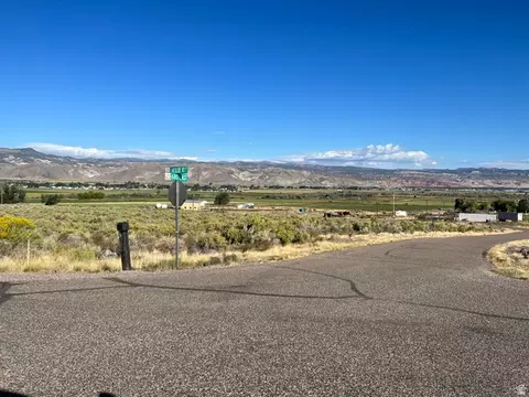 3 N Landslide Rd #3, Central Valley, UT 84754 photo 3