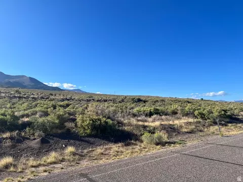 3 N Landslide Rd #3, Central Valley, UT 84754 photo 2