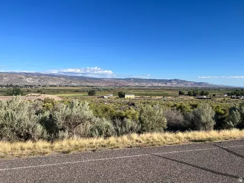 3 N Landslide Rd #3, Central Valley, UT 84754 photo 5