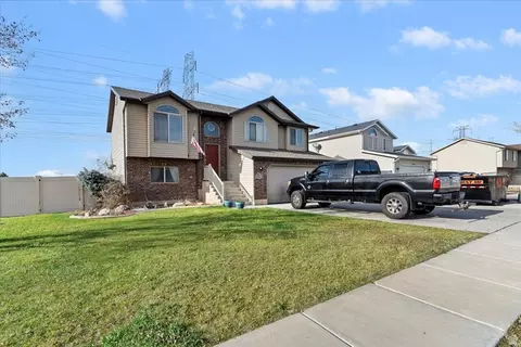 5999 S 3200 W, Roy, UT 84067