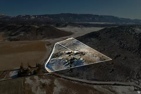 1208 E Tidwell Rd, Fremont, UT 84747