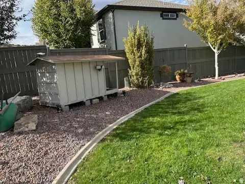 Exterior - 7253 N Skyview Ln, Eagle Mountain, UT 84005 photo 12 of 12