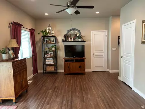 Living - 7253 N Skyview Ln, Eagle Mountain, UT 84005 photo 1 of 1