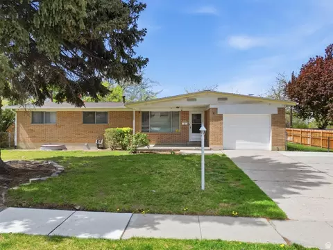 6884 S Bella Vista Dr, Cottonwood Heights, UT 84121