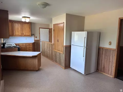Kitchen - 5401 S Hwy 191, Moab, UT 84532 photo 1 of 1