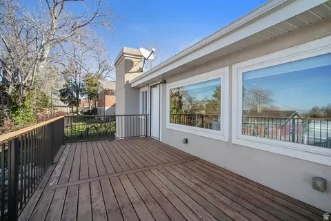 Exterior - 4426 S 3035 E, Holladay, UT 84124 photo 3 of 5