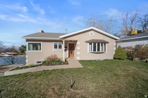 Exterior - 4426 S 3035 E, Holladay, UT 84124 photo 5 of 5