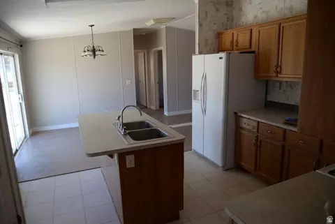 Kitchen - 49 N Mcelhaney Ln, Moab, UT 84532 photo 1 of 3