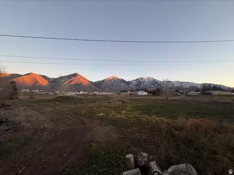 513 E 400 N, Salem, UT 84653