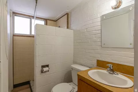 Bath - 33 N 200 E, Logan, UT 84321 photo 6 of 8