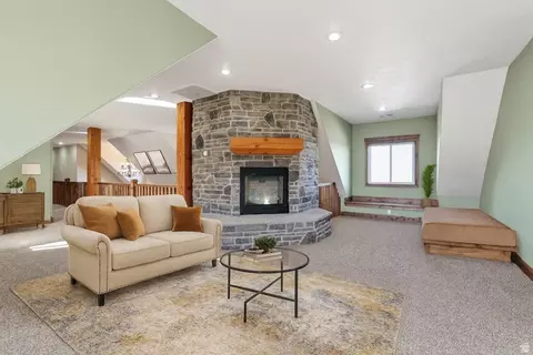 Living - 2250 E Paunsaugunt Cliffs Dr, Hatch, UT 84735 photo 2 of 4