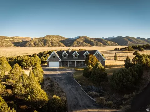 2250 E Paunsaugunt Cliffs Dr, Hatch, UT 84735