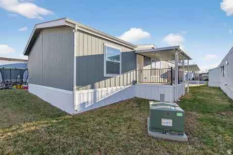 1700 W 2700 N #123, Pleasant View, UT 84404