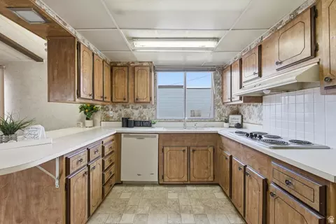 250 N 200 W, Roosevelt, UT 84066