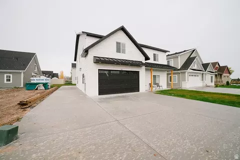 357 W Posies Dr, Garden City, UT 84028