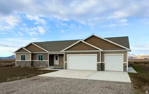 1074 S 800 W, Lewiston, UT 84320