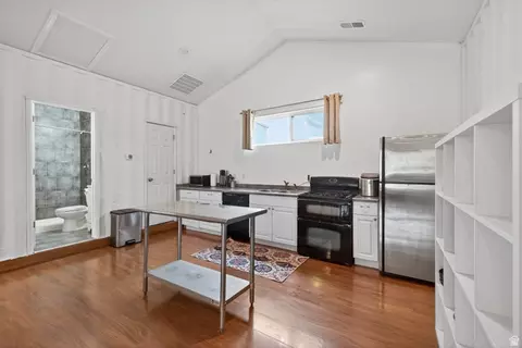 Kitchen - 58 Mt Peale Dr E, Moab, UT 84532 photo 1 of 1