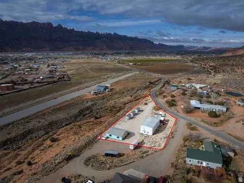 View/Area - 58 Mt Peale Dr E, Moab, UT 84532 photo 1 of 1