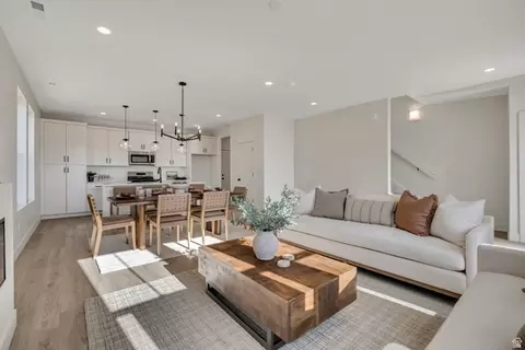 7002 W Hidden Hills Way S #183, West Jordan, UT 84081