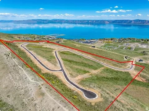 311 N Lakeview Traverse Rd #18, Garden City, UT 84028