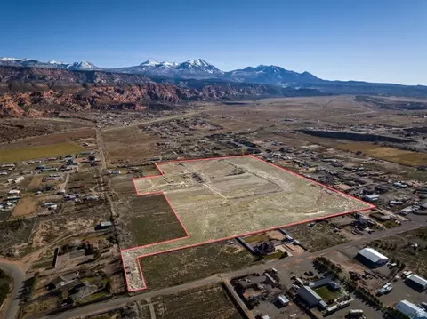 35 Acres West Coronado, Moab, UT 84532