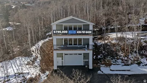 1175 S Choke Cherry Dr, Garden City, UT 84028