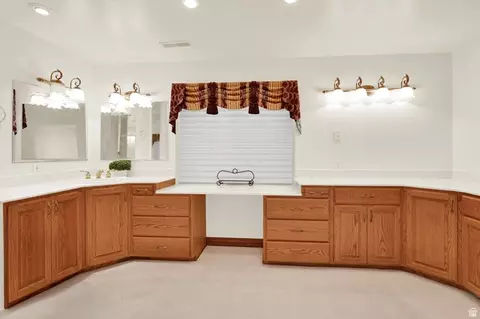 Bath - 1085 E Windsor Dr, Provo, UT 84604 photo 9 of 10