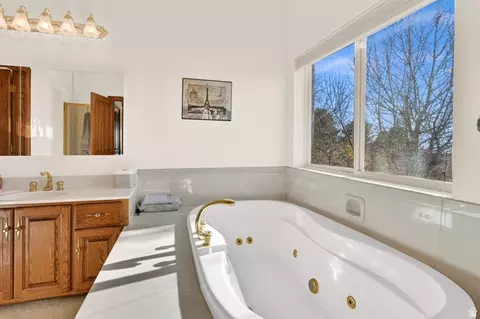 Bath - 1085 E Windsor Dr, Provo, UT 84604 photo 1 of 10